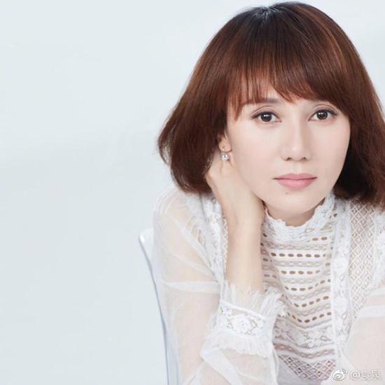 袁泉晒感谢前半生全剧同仁：不念过去，不畏将来