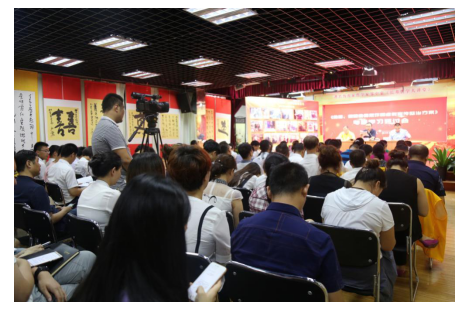 践行食品安全新政策 规范行为从自身做起