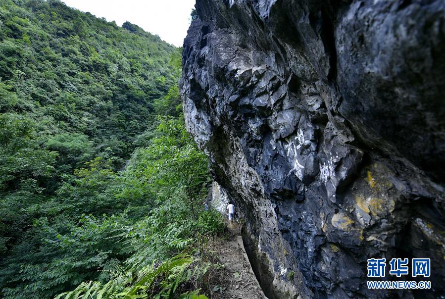 湖北恩施：绝壁引水的“深山天渠”