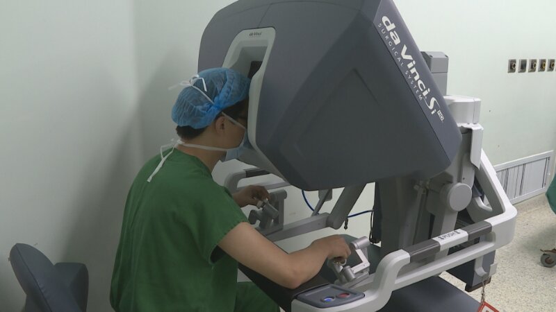 【聚焦重庆 列表】新桥医院成功完成全国首例机器人腹腔镜手术