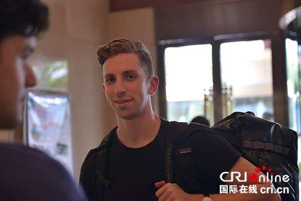 名校学子抵达新津 成都国际名校赛艇挑战赛战鼓即将擂响 名校学子抵达新津 成都国际名校赛艇挑战赛战鼓即将擂响