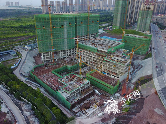 【社会民生 列表】重庆市人民医院新院工程主体封顶 2019年搬迁