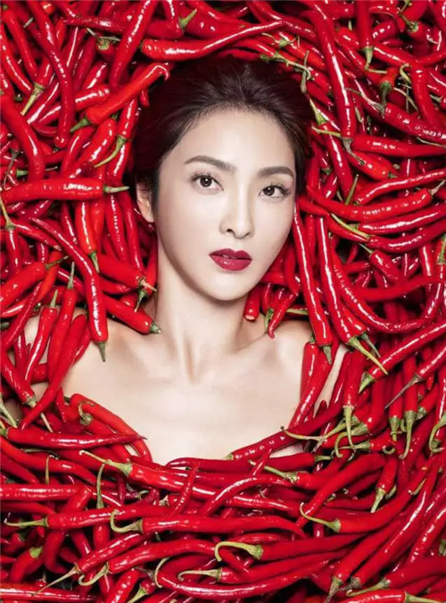 曹格老婆居然卖起了方便面，一包就要一百多元！_娱乐_腾讯网
