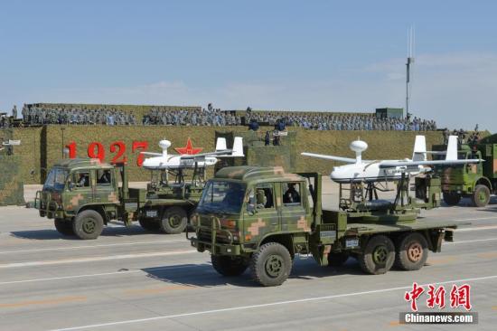 国际媒体广泛关注中国军队“沙场阅兵”