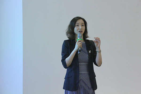 图片默认标题 图片默认标题_fororder_7月29日,《帧像·故事中国》医·talk系列沙龙在北京举行。图为首都儿研所医务处副处长、重症医学科副主任医师、医学博士王菲现场演讲。中国网记者 高南 摄