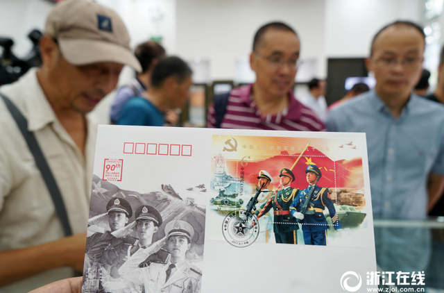 杭州：紀念建軍90週年郵品熱銷
